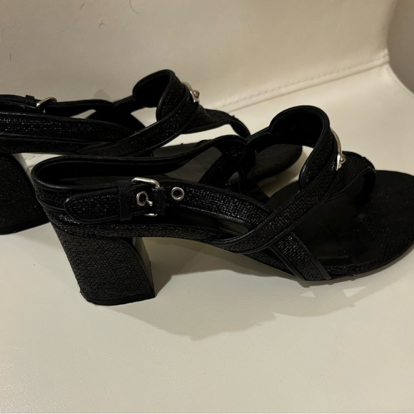 Women’s shoes - Picture 2 of 3
